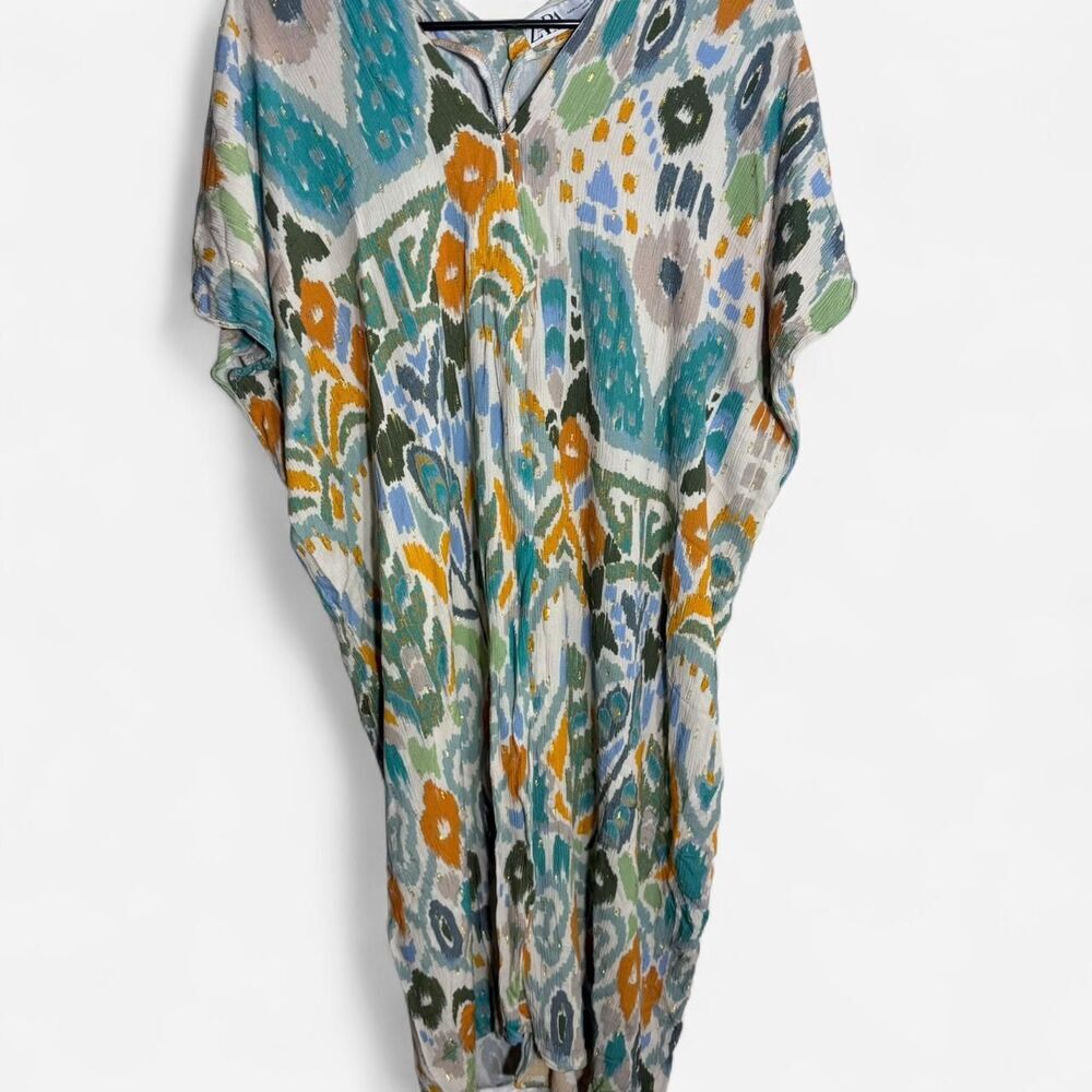 Zara oversized Maximalist midi dress with V-neckline short sleeves. Size M/L - Picture 4 of 8